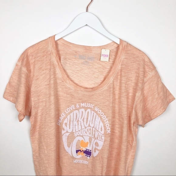 PINK VICTORIA’S SECRET
WOODSTOCK BAND TEE TOP XS - Picture 4 of 10